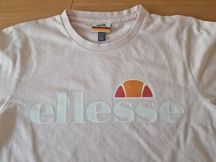 T-shirt Ellesse 12-13 ans en BE - photo numéro 2