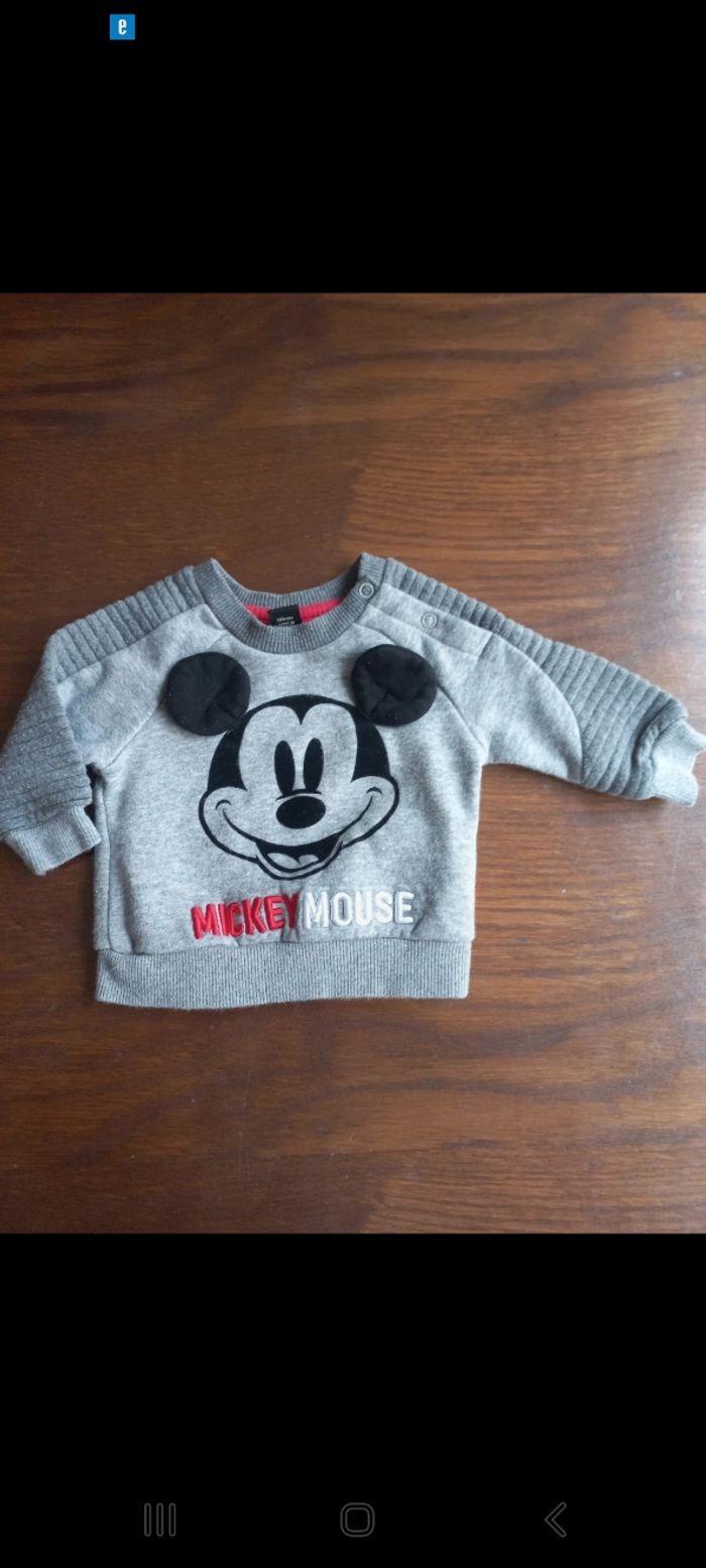 Sweat mickey 3 mois disney by Primark - photo numéro 1