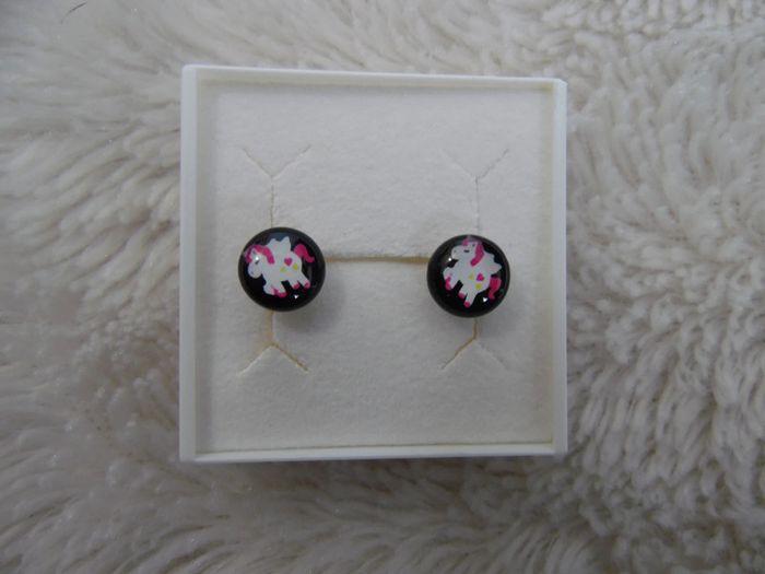 Jolies boucles d'oreilles licorne - photo numéro 2