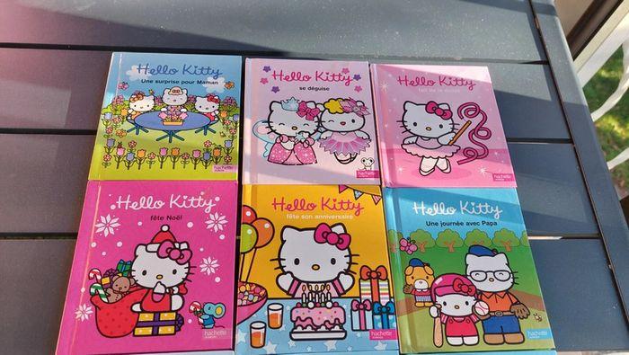 11 livres Hello Kitty - photo numéro 2