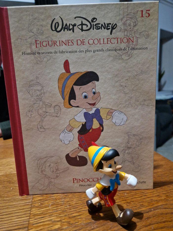 Figurine Pinocchio et son Livre Disney - photo numéro 1