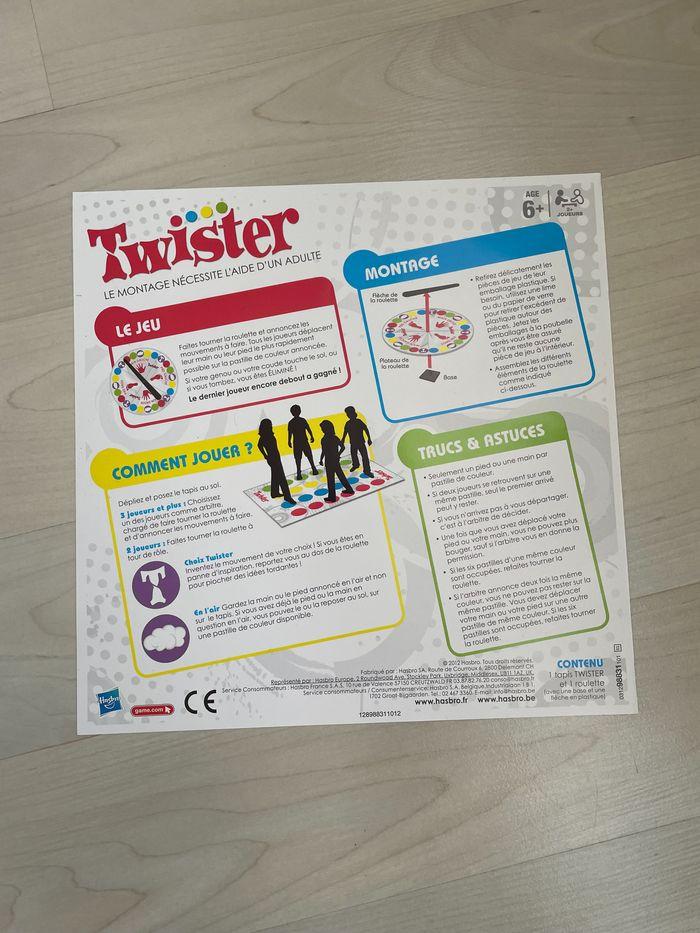 Jeu Twister le plus acrobatique des jeux d’équilibre - photo numéro 4