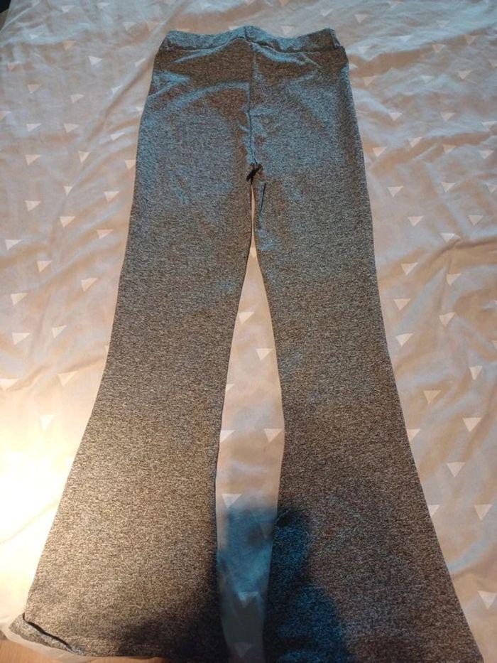 Pantalon pattes d'éléphant - photo numéro 1