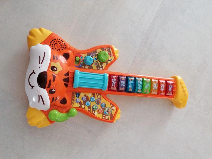 Guitare tigre