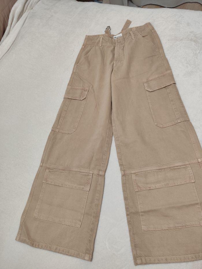 Pantalon a jambe large Zara  neuf t 36 - photo numéro 1