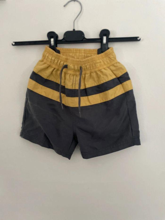 Shirt maillot de bain plus 4 ans - photo numéro 1