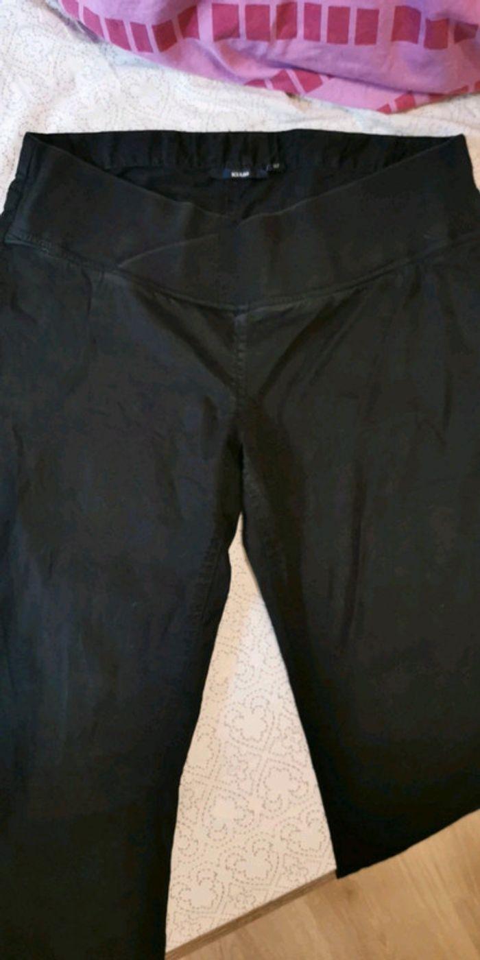 Pantalon noir - photo numéro 1