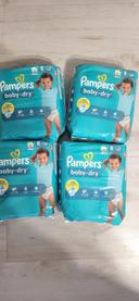 Couches pampers taille 8