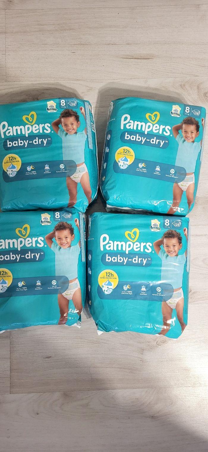 Couches pampers taille 8