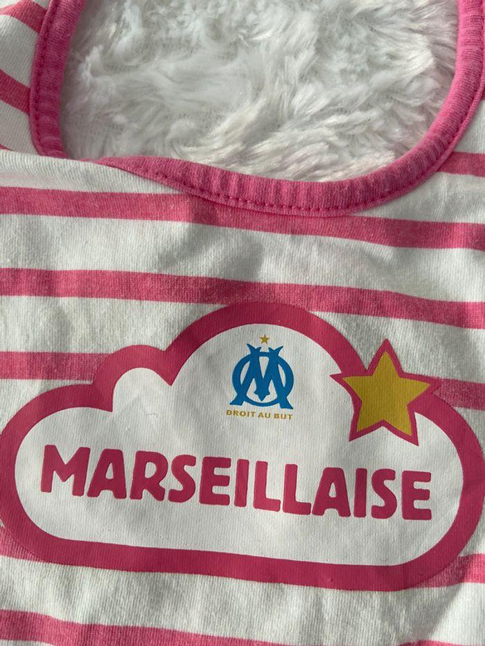 Bavoir fille rose blanc OM olympique de Marseille tbe - photo numéro 2