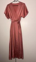 Robe en satin Rose