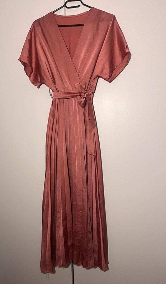 Robe en satin Rose - photo numéro 1