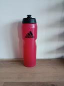 Gourde rose Adidas