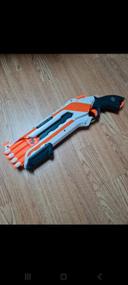 Pistolet Nerf Roughcut 2×4