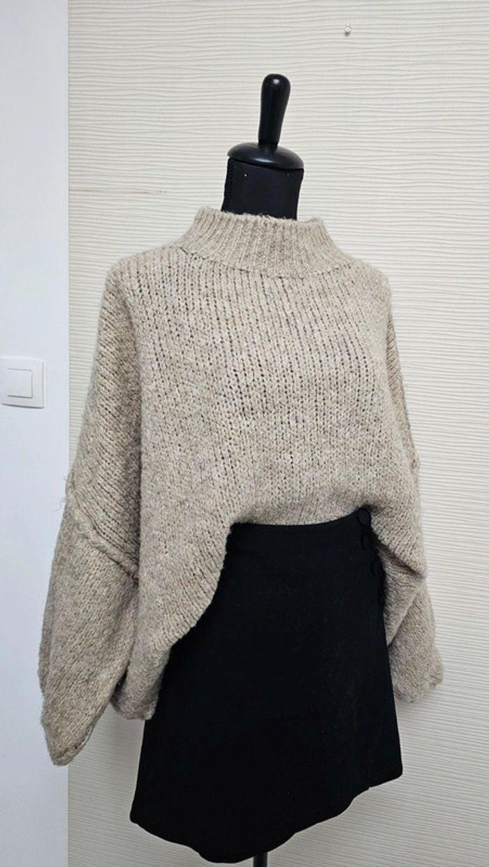 Pull beige taupe oversized maille duveteuse hellomoonshop - photo numéro 4