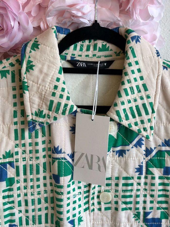 Surchemise Zara matelassée à motifs bleu et vert, taille XS, neuve - photo numéro 2