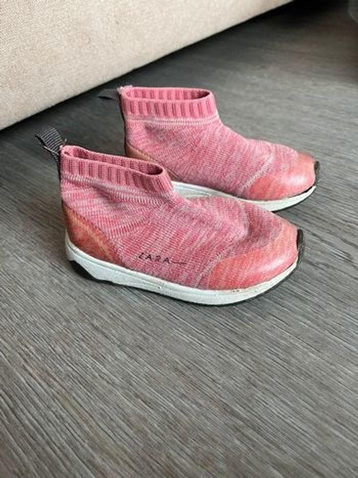 Basket chaussette rose Zara taille 21 - photo numéro 1