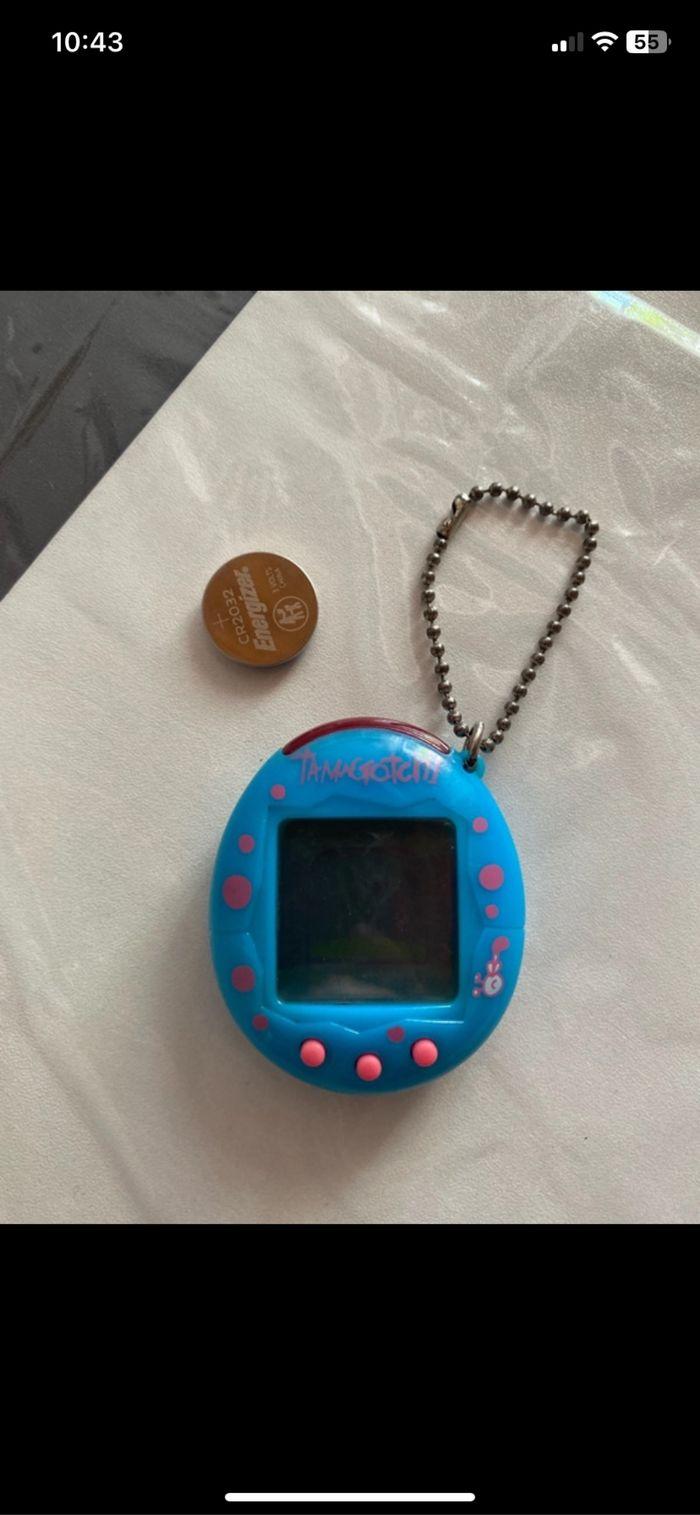 Tamagotchi connection V1 Bandai 2004 - photo numéro 2