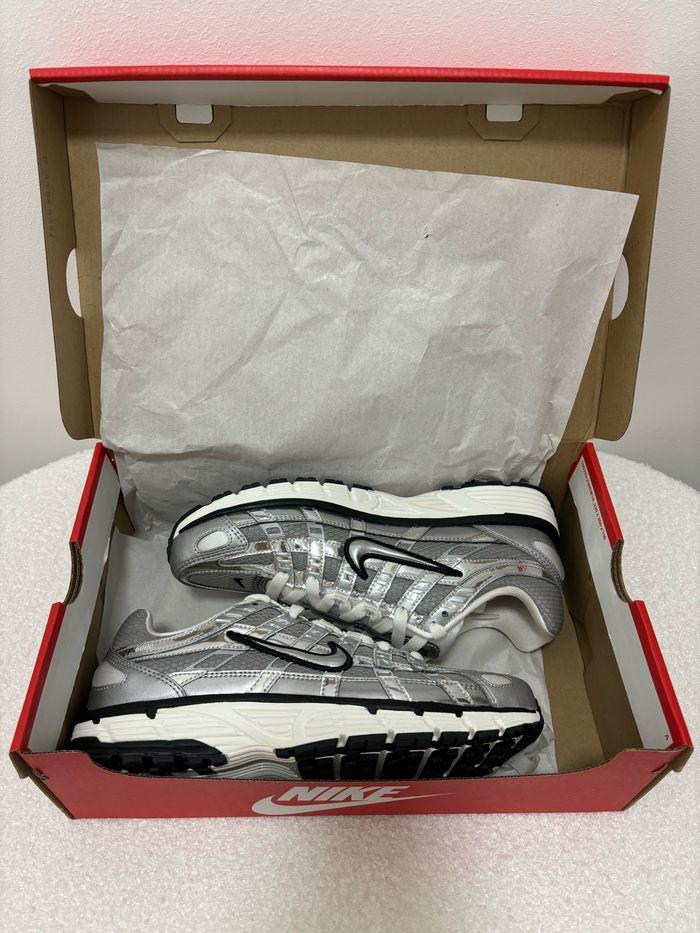 Nike P-6000 Metallic Silver / Argenté - photo numéro 3