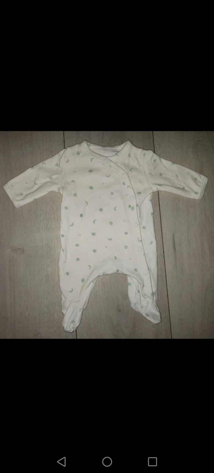 Lot 2 pyjamas taille naissance - photo numéro 1