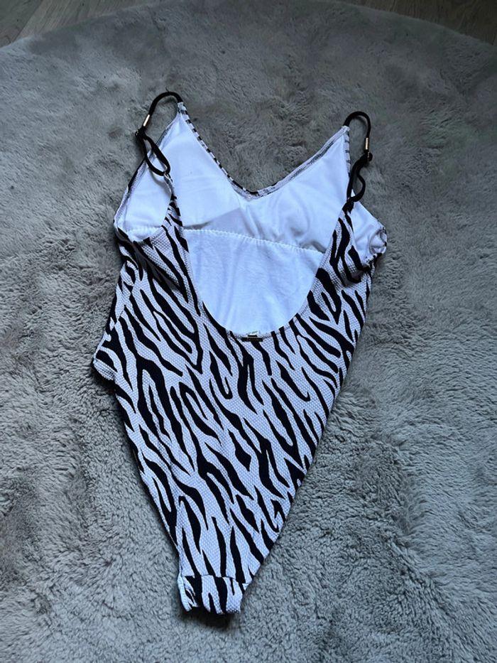 Maillot de bain une pièce - photo numéro 2