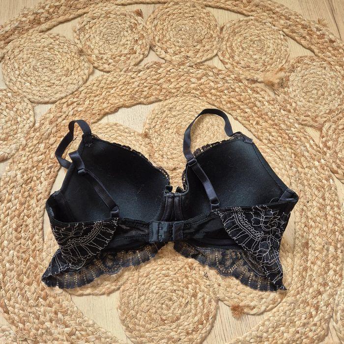 Soutien gorge coque fine armatures dentelle noir - Hunkemoller - Taille 90D - photo numéro 4