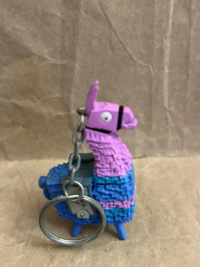 Porte-clés original Fortnite Loot Lama 6 cm - photo numéro 3