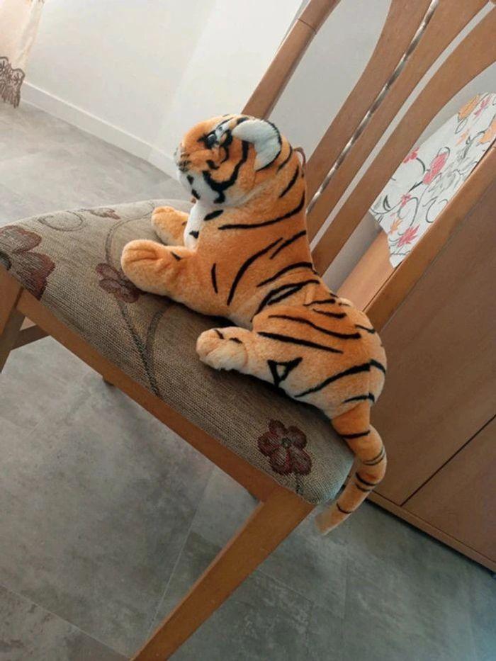 Magnifique peluche tigre neuve - photo numéro 3