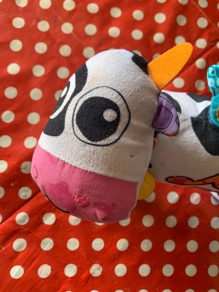 TOMY Lamaze Doudou La vache musicale - photo numéro 4