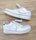 Baskets Nike air force one blanche et noir à scratch interchangeables