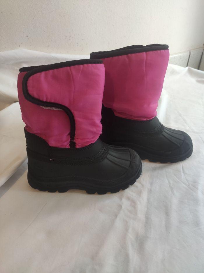 Bottes de pluie / hiver intérieur fourré rose et noir 26 très bon état - photo numéro 2