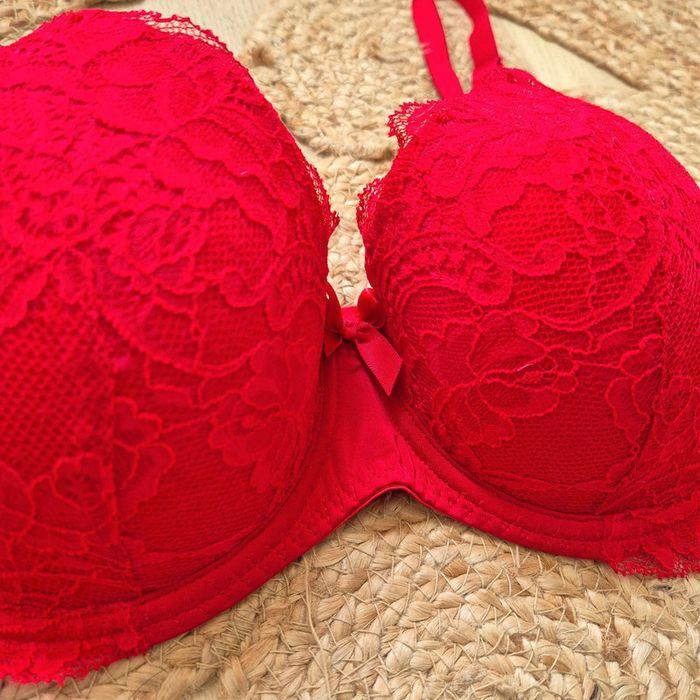 Soutien gorge coque fine armatures dentelle rouge - Hunkemoller - Taille 90D - photo numéro 3