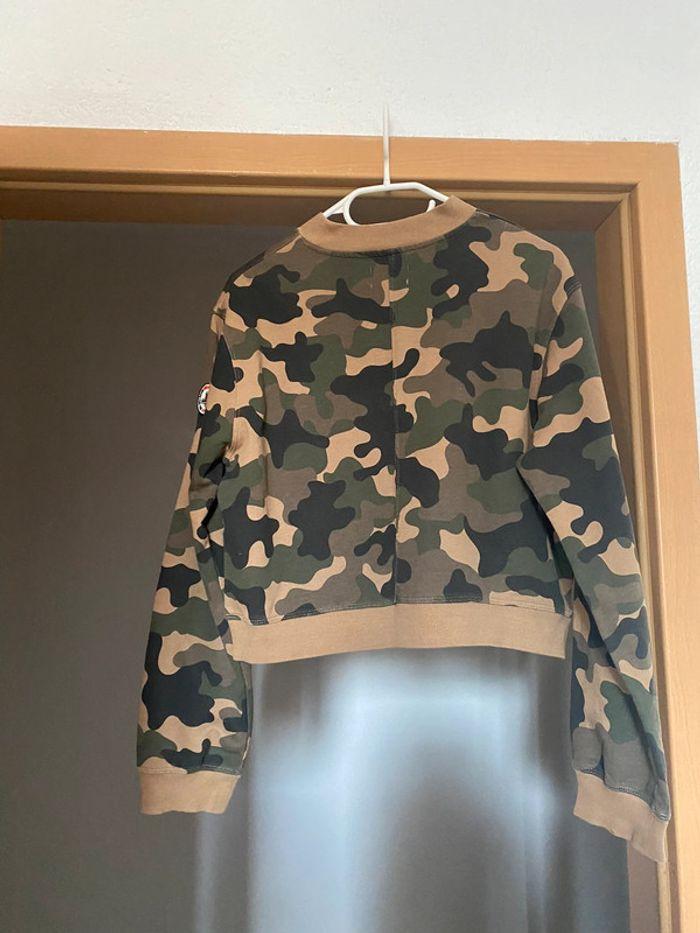 💚 Jolie pull court Camouflage Jennyfer 💚 Très bon état 💚 - photo numéro 3