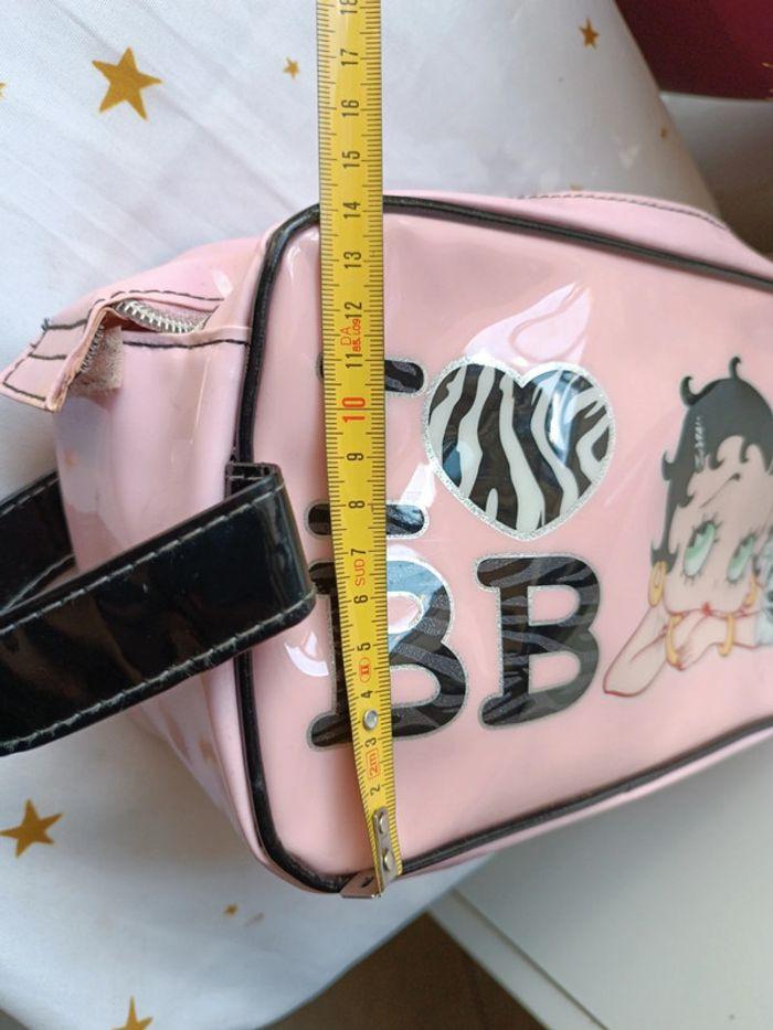 Trousse case maquillage make up rangement rose pink Betty boop karactermania vinyl noir chien - photo numéro 13