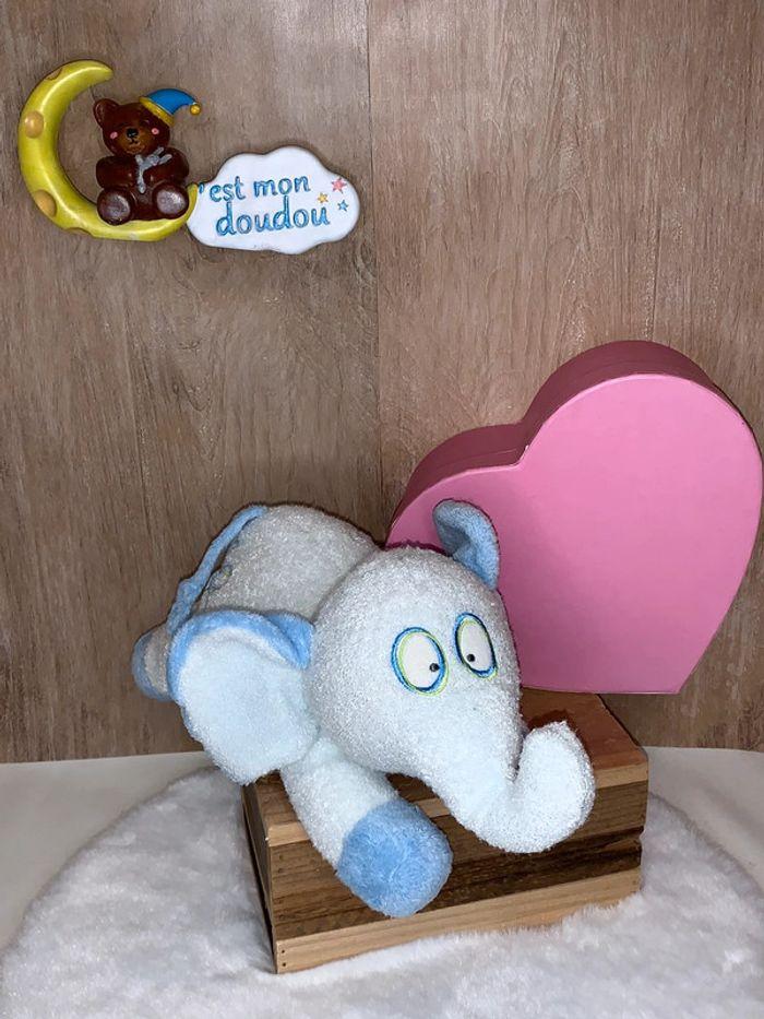 LM36 doudou éléphant 🐘 luminou - photo numéro 1