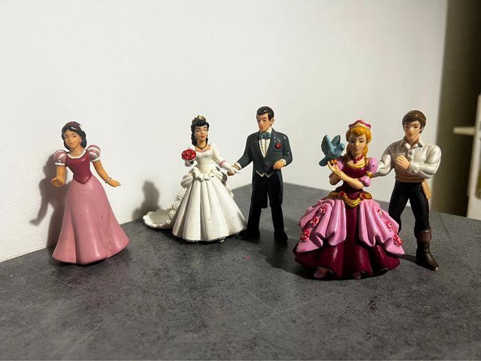 5 figurines - photo numéro 1