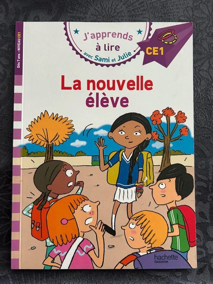 J’apprends à lire avec Sami et Julie ce1 La nouvelle élève - photo numéro 1