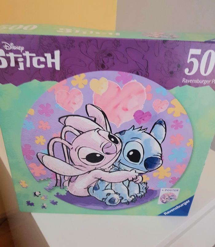 Puzzle rond Disney Ravensburger 500 pièces Stitch - photo numéro 1