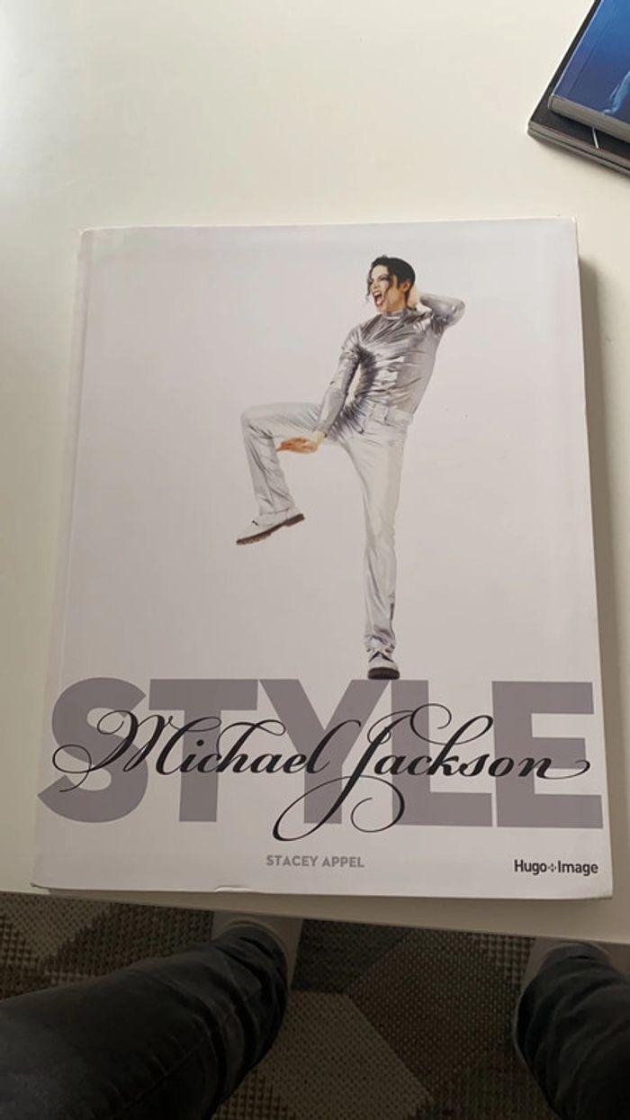 Style michael jackson livre - photo numéro 1