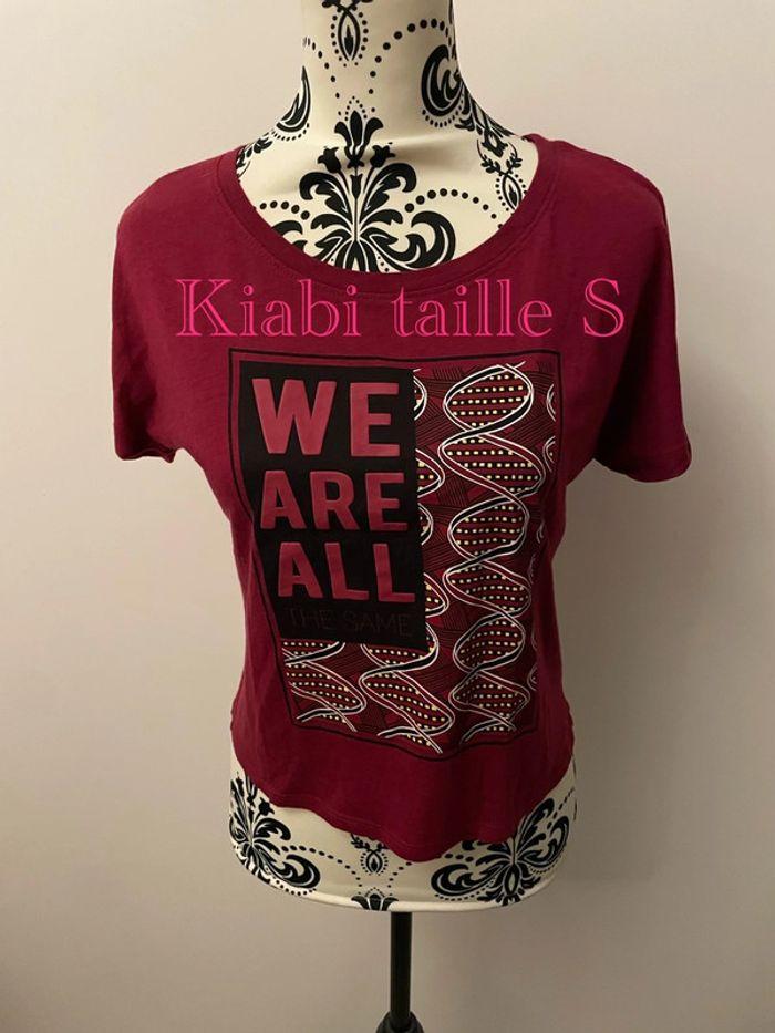 T-shirt à manches courtes bordeaux à motifs noir et blanc kiabi taille S - photo numéro 1