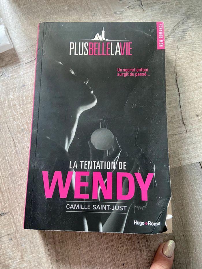 Livre La tentation de Wendy - Camille Saint Just - photo numéro 1