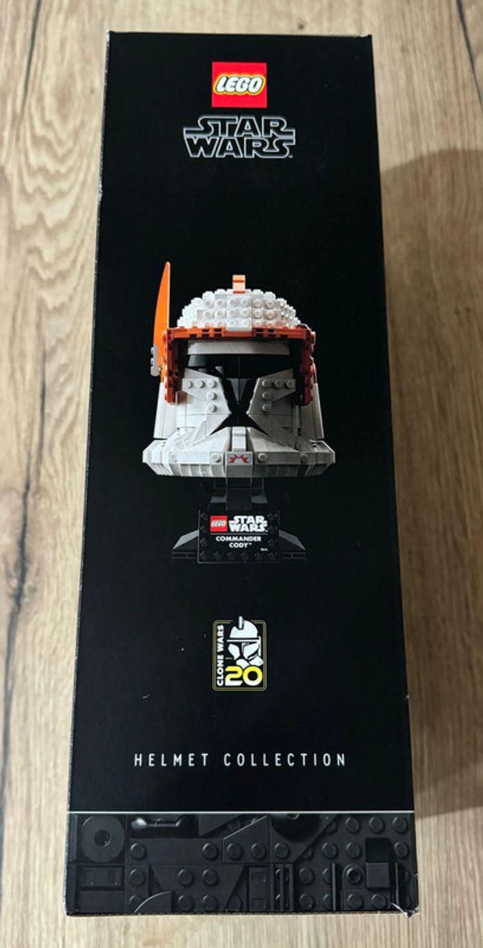 LEGO 75350 : Casque du commandant clone Cody - photo numéro 2