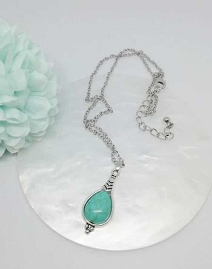 Collier style ethnique turquoise - photo numéro 1