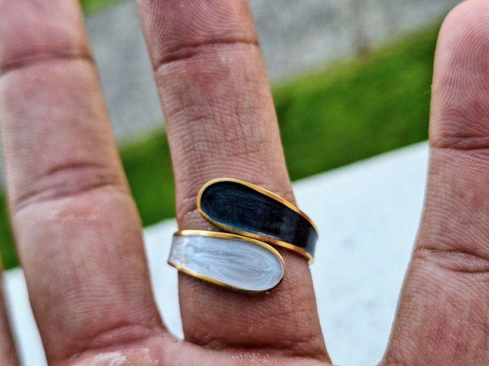 Bague Doré ouverte, avec du nacre blanc noir, Elégant et Minimaliste, Ajustable - photo numéro 5