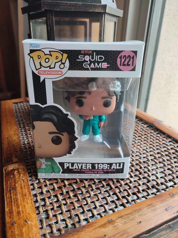 Squid game funko pop Netflix 1221 player 199 Ali - photo numéro 1