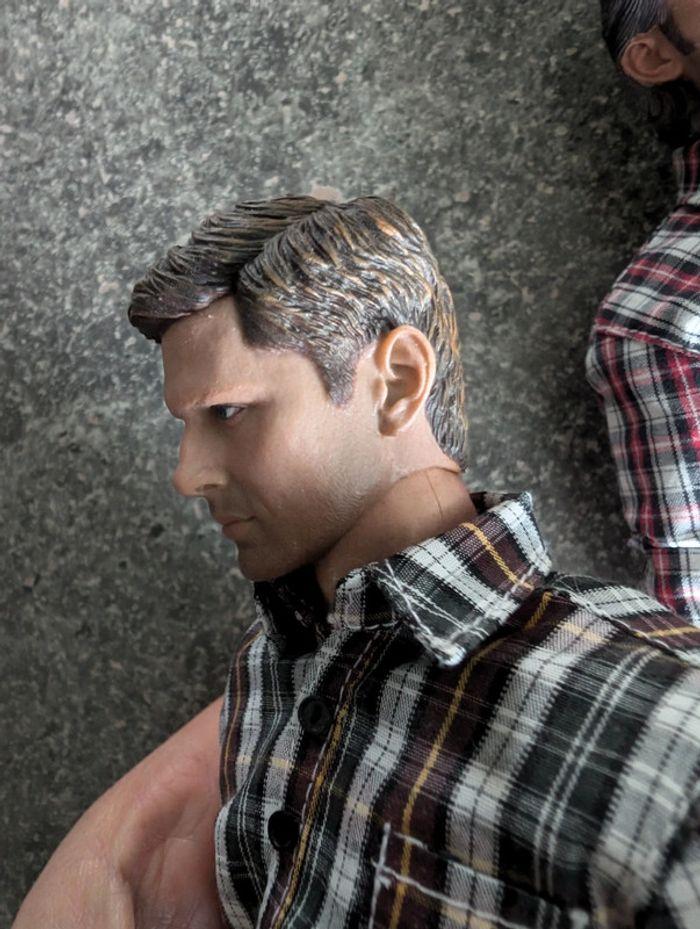 Lot 2 figurines 1/6 Supernatural Dean et Sam Winchester - photo numéro 6