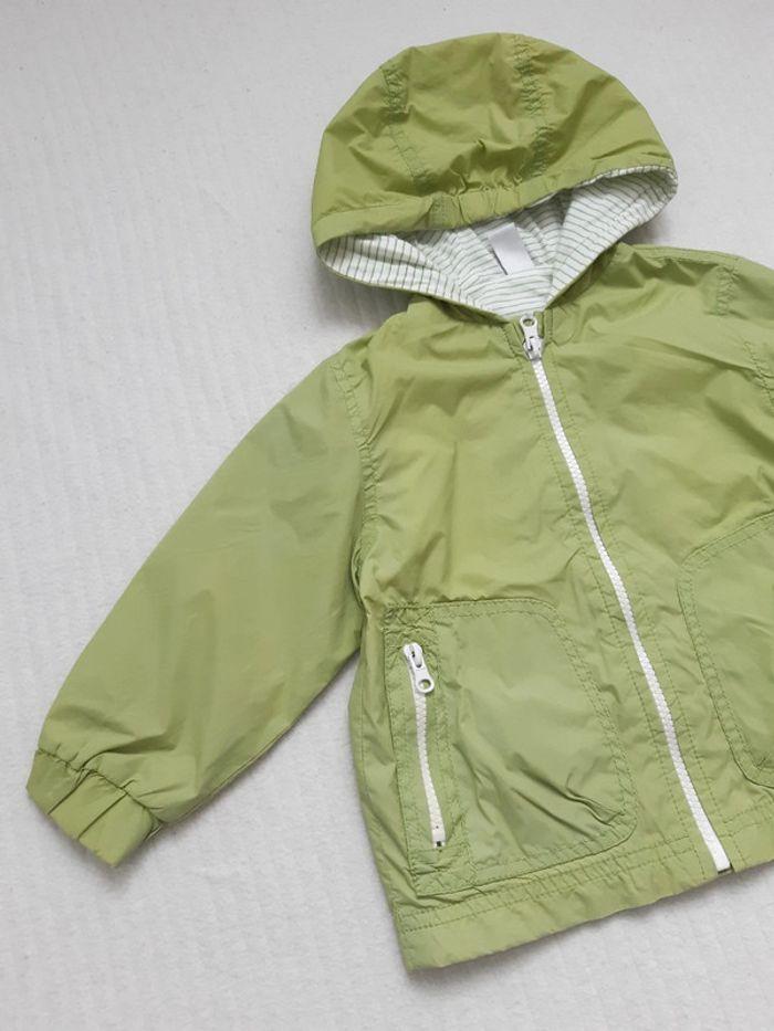 Imperméable vert à capuche Zara 12/18 mois - photo numéro 3