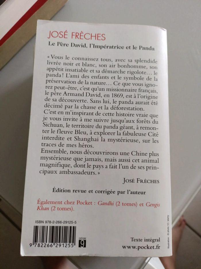 Livre Le père David l'Impératrice et le panda - photo numéro 2