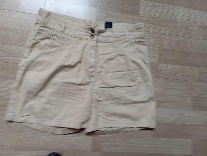 Short beige femme H&M 42 - photo numéro 1