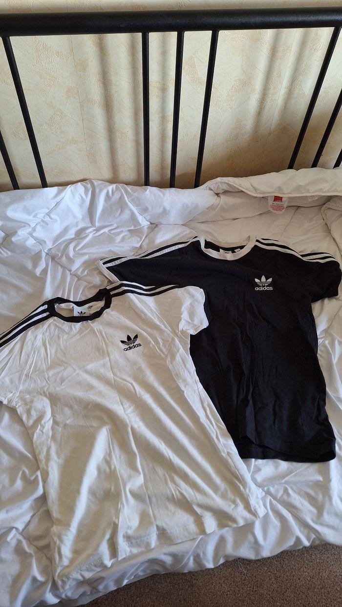 Lot de t-shirt adidas - photo numéro 3